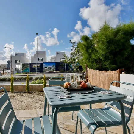 Apartment Eden-perfect Location, Sea View, Stylish Paphos