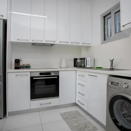 Eden-perfect Location, Sea View, Stylish Apartamento