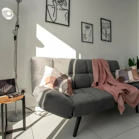 Eden-perfect Location, Sea View, Stylish パ フォス