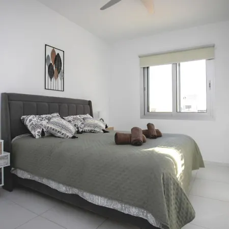 Eden-perfect Location, Sea View, Stylish Paphos